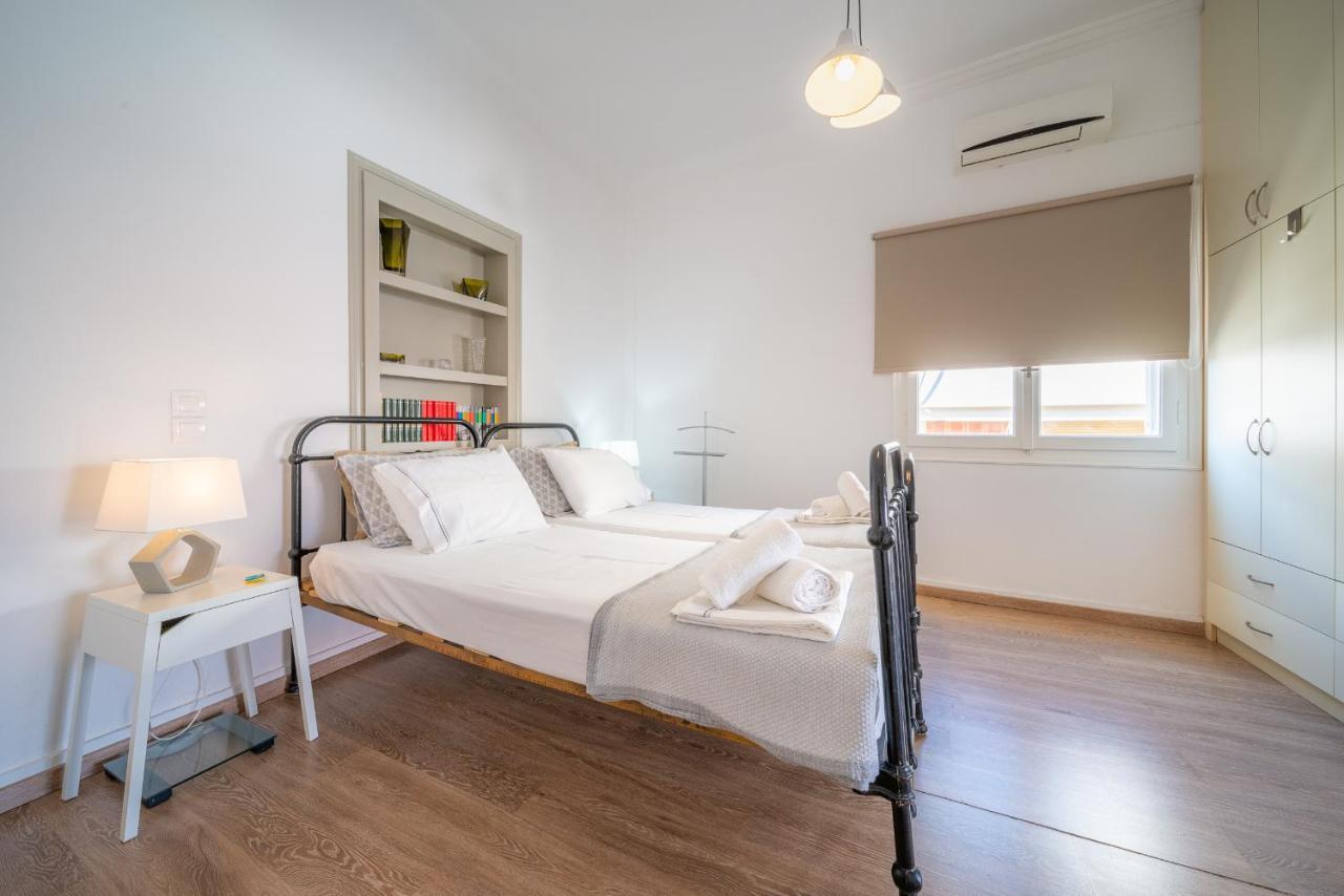 Appartamento The Roof - Flat Sea View In Aegina Town Esterno foto
