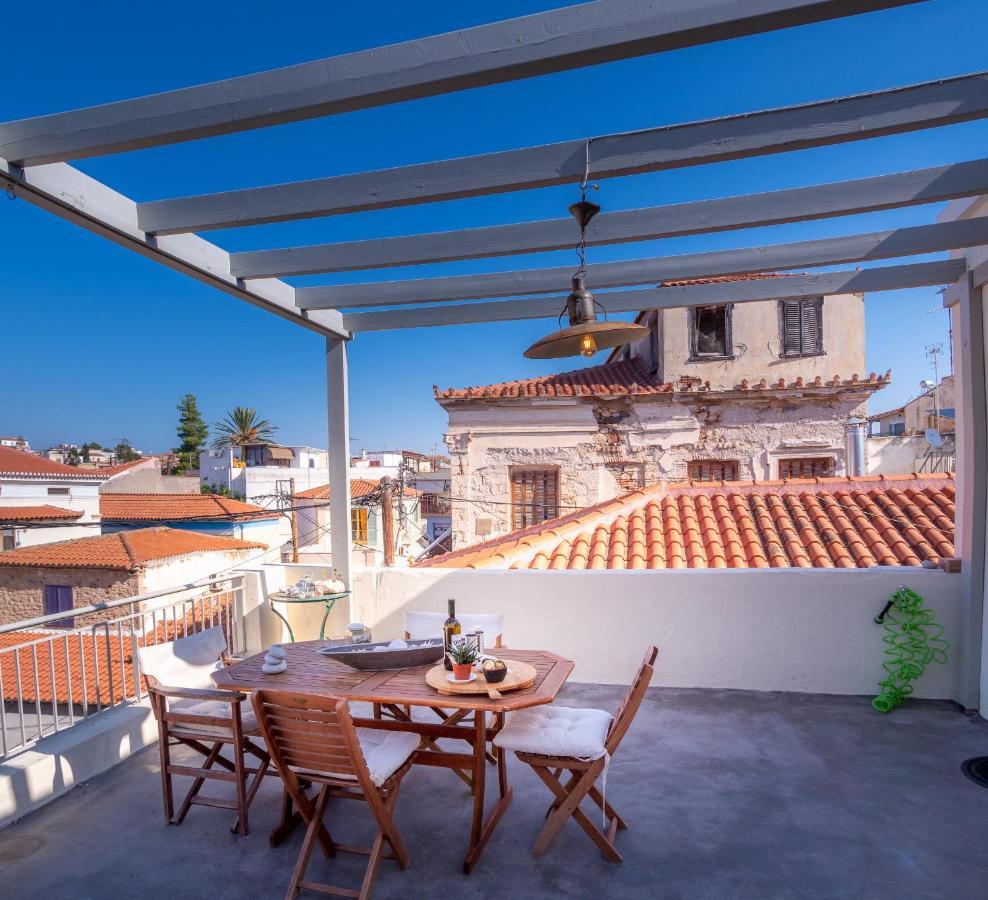 Appartamento The Roof - Flat Sea View In Aegina Town Esterno foto