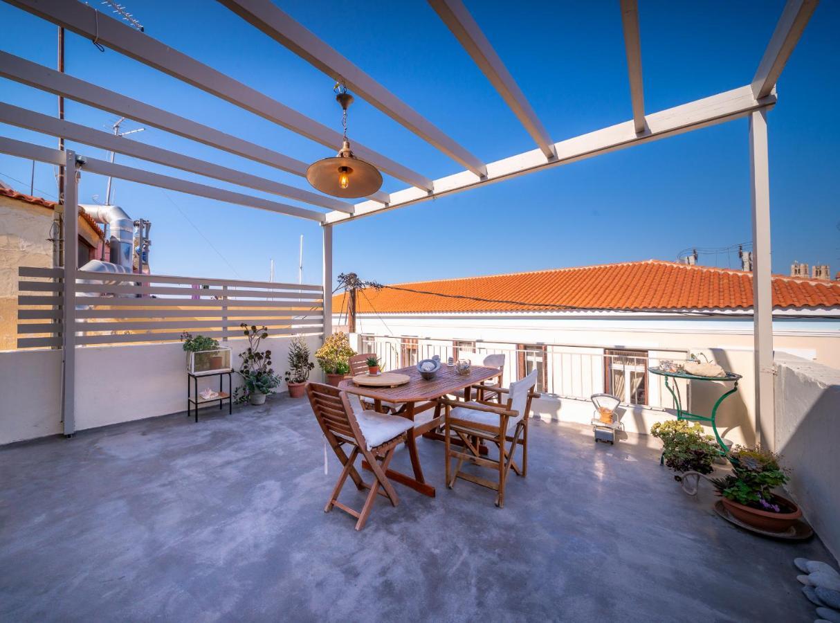 Appartamento The Roof - Flat Sea View In Aegina Town Esterno foto