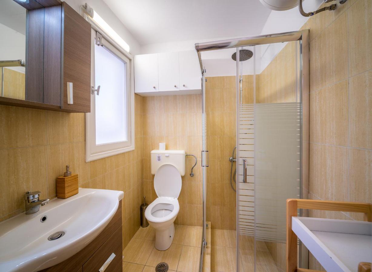 Appartamento The Roof - Flat Sea View In Aegina Town Esterno foto